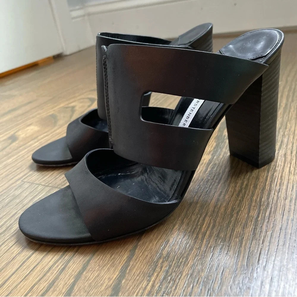 Diane von Furstenberg Cosenza Mule Heel Sandal, Size 8